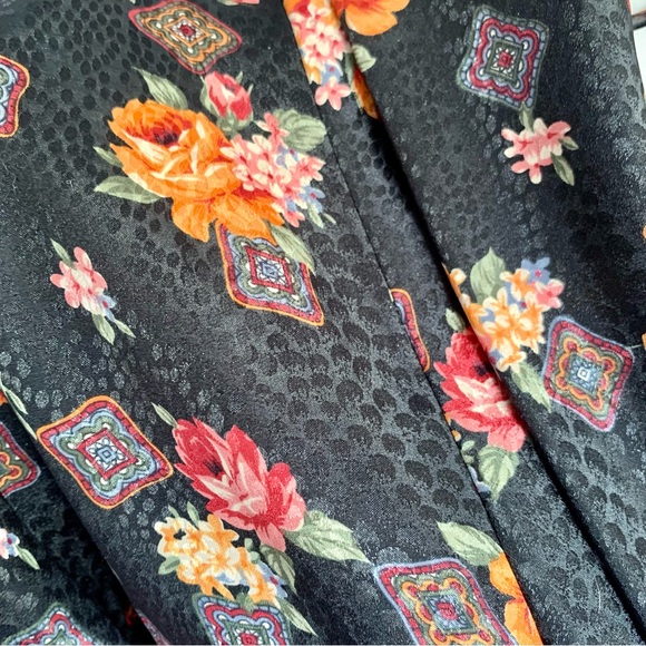 v i n t a g e :: Draped Satin Glamorous Brocade Blouse Padded - Picture 6 of 9